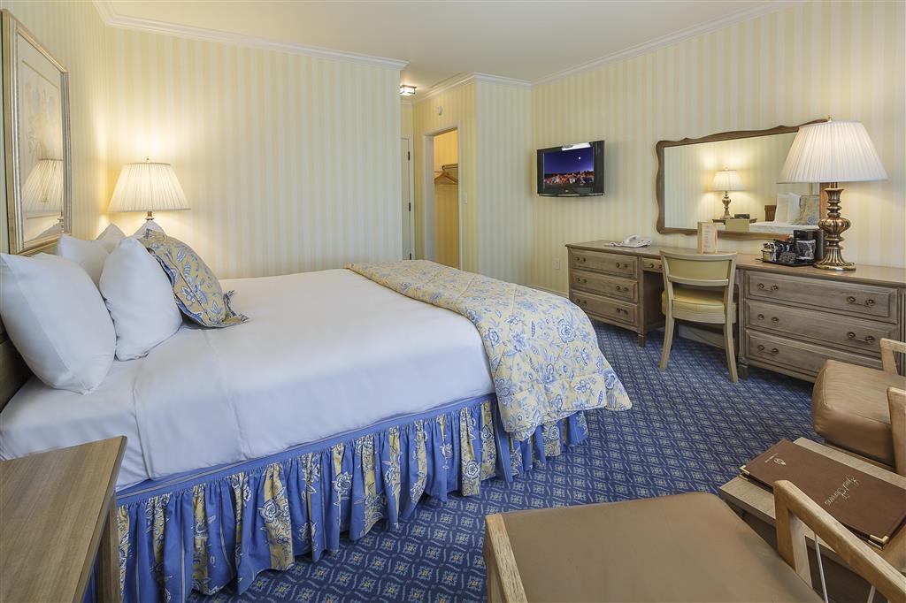 - Wyoming Hotel